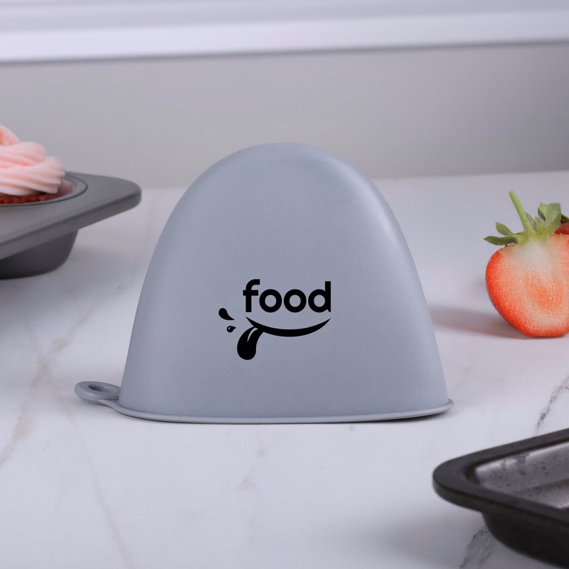 Lil'Pinch Silicone Oven Mitt