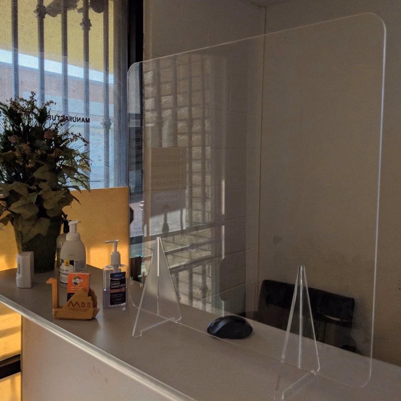 24 "x 24" x1/8" Clear Acrylic Divider With Stands Made in USA