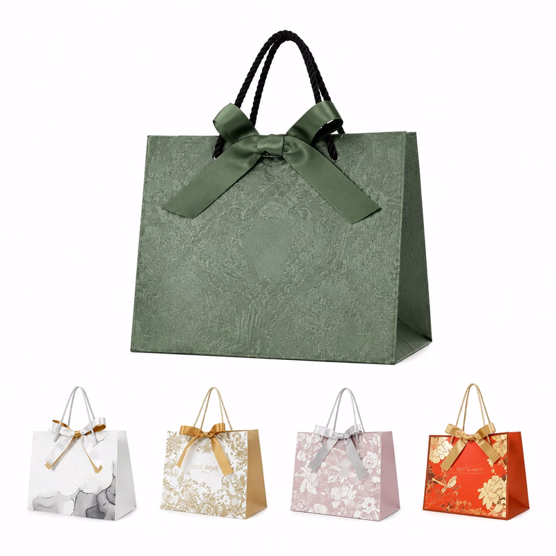 Chic Bow Detailed Handheld Bag