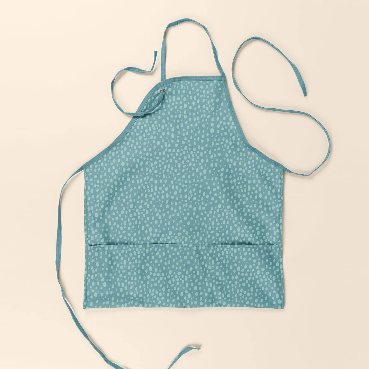 HOT POCKETS APRON - ADJUSTABLE - 4CP POLY 1