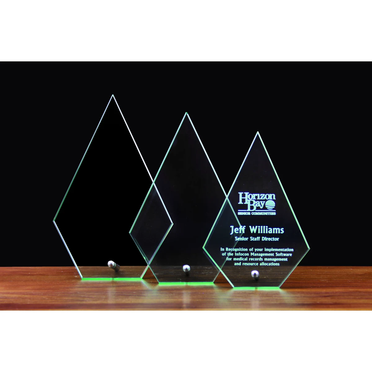 Jade Glass Arrowhead Award (5"x8") 1