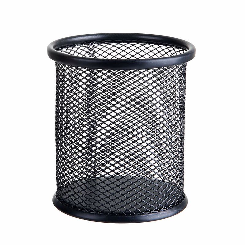 The wrought iron storage pen holder can store small items