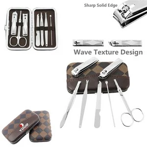 Checked Surface 7 Pieces Manicure Set 1