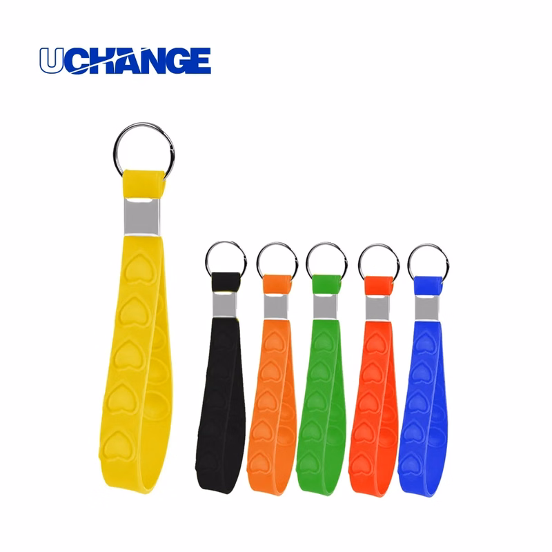 Heart Pattern Silicone Wristband Bracelet Keychain Custom