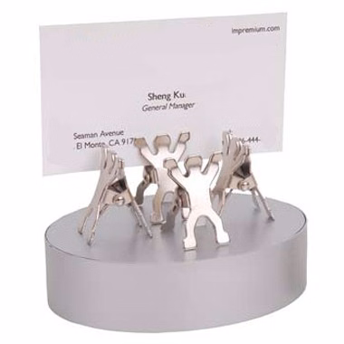 8 MAN PAPER CLIP WITH MAGNET BASE