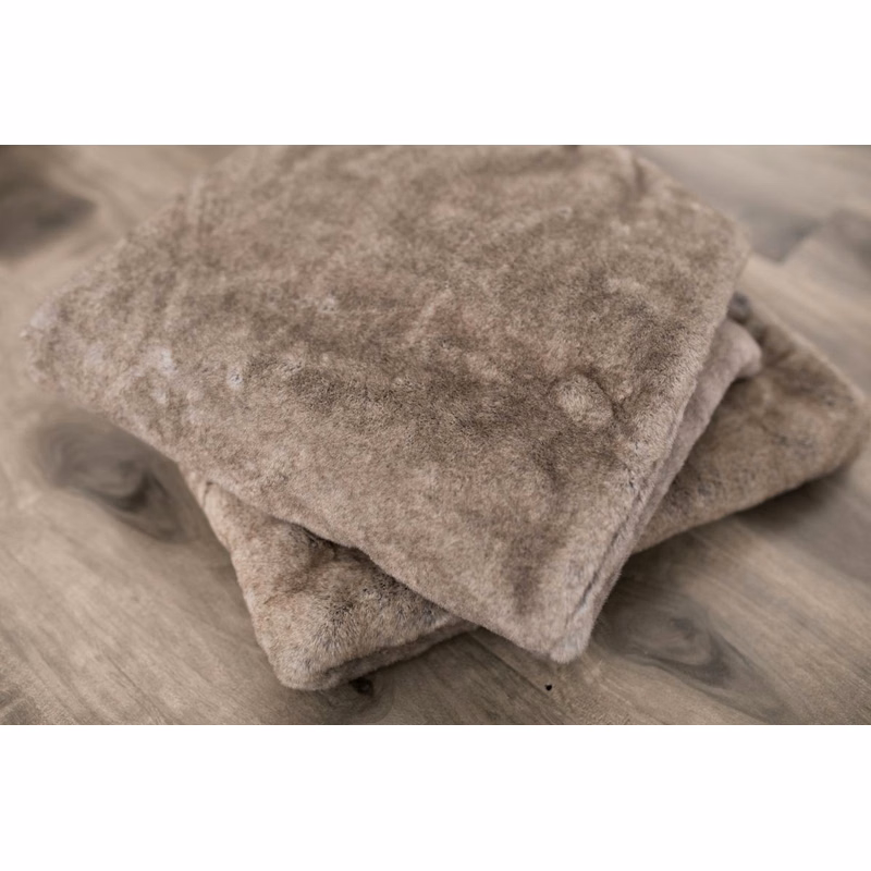 Grand Faux Fur Timberwolf-XL Luxury Blanket (60x80)