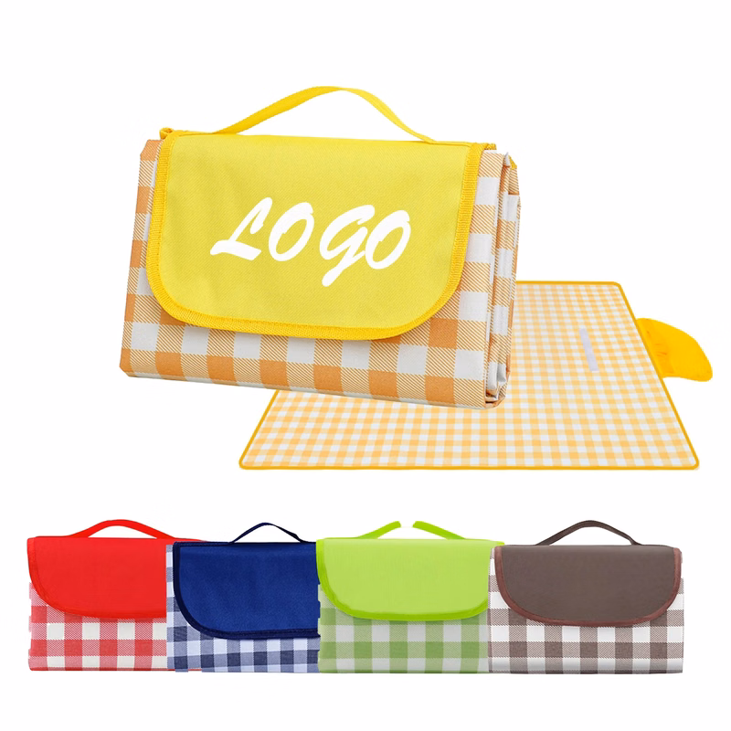MOQ 30 Foldable Plaid Picnic Mat 79"L x 60"W