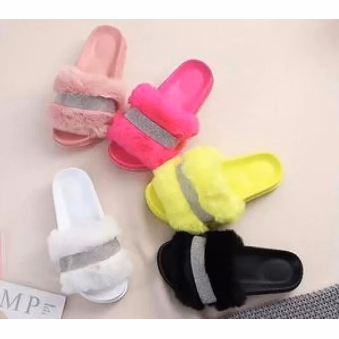 2021 Custom Fashion Soft Fluffy fox slippers for Women