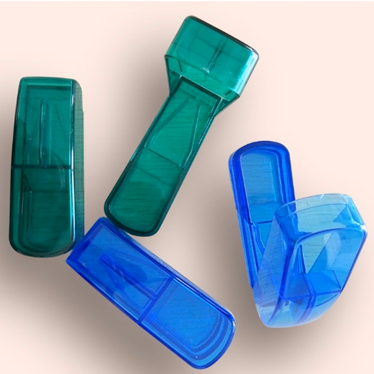 Rectangular Pill Box with Cutter