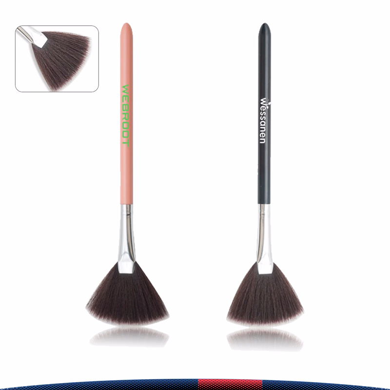 Fan Makeup Brush