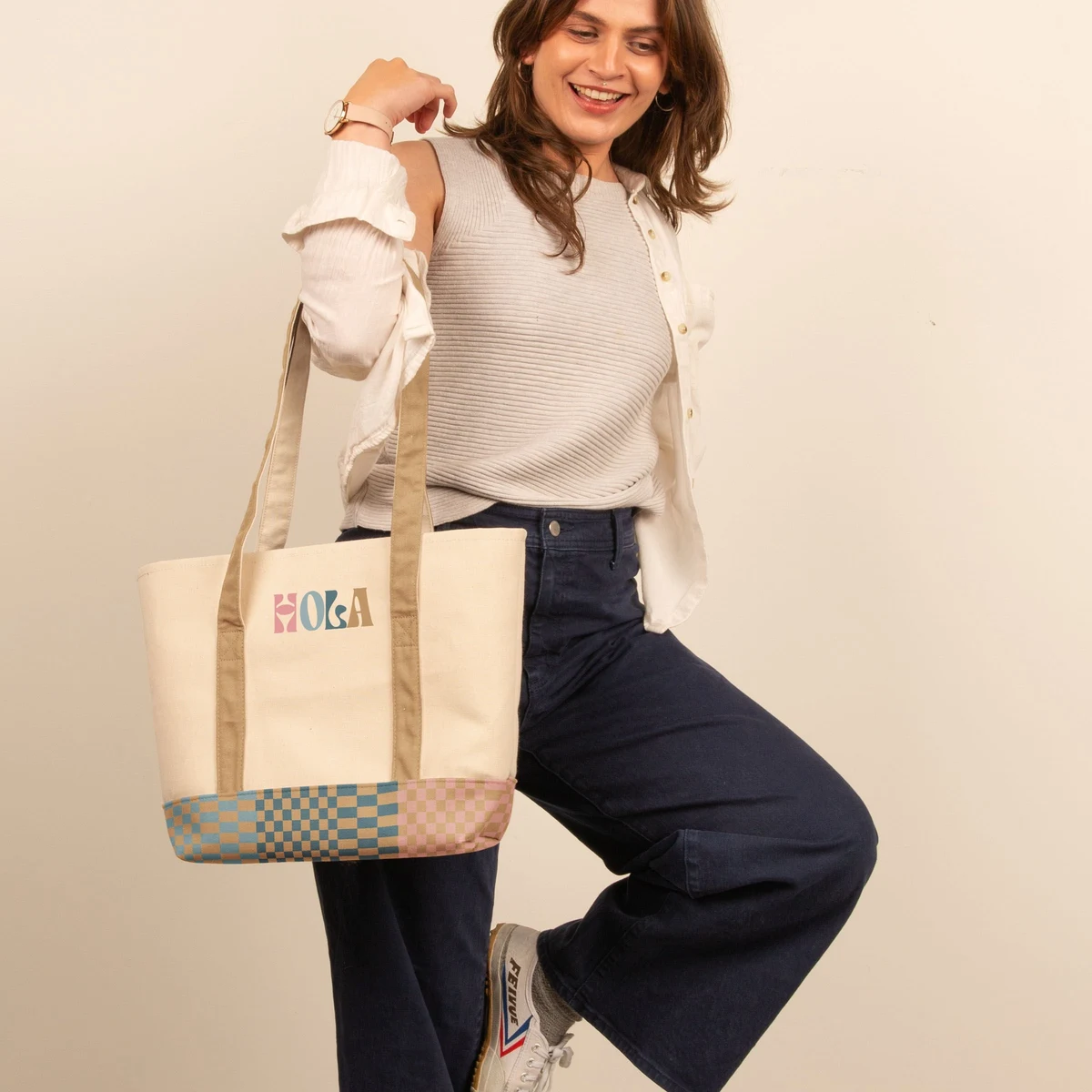 4CP TRIM MORRIS TOTE - MEDIUM ZIPPERED 1