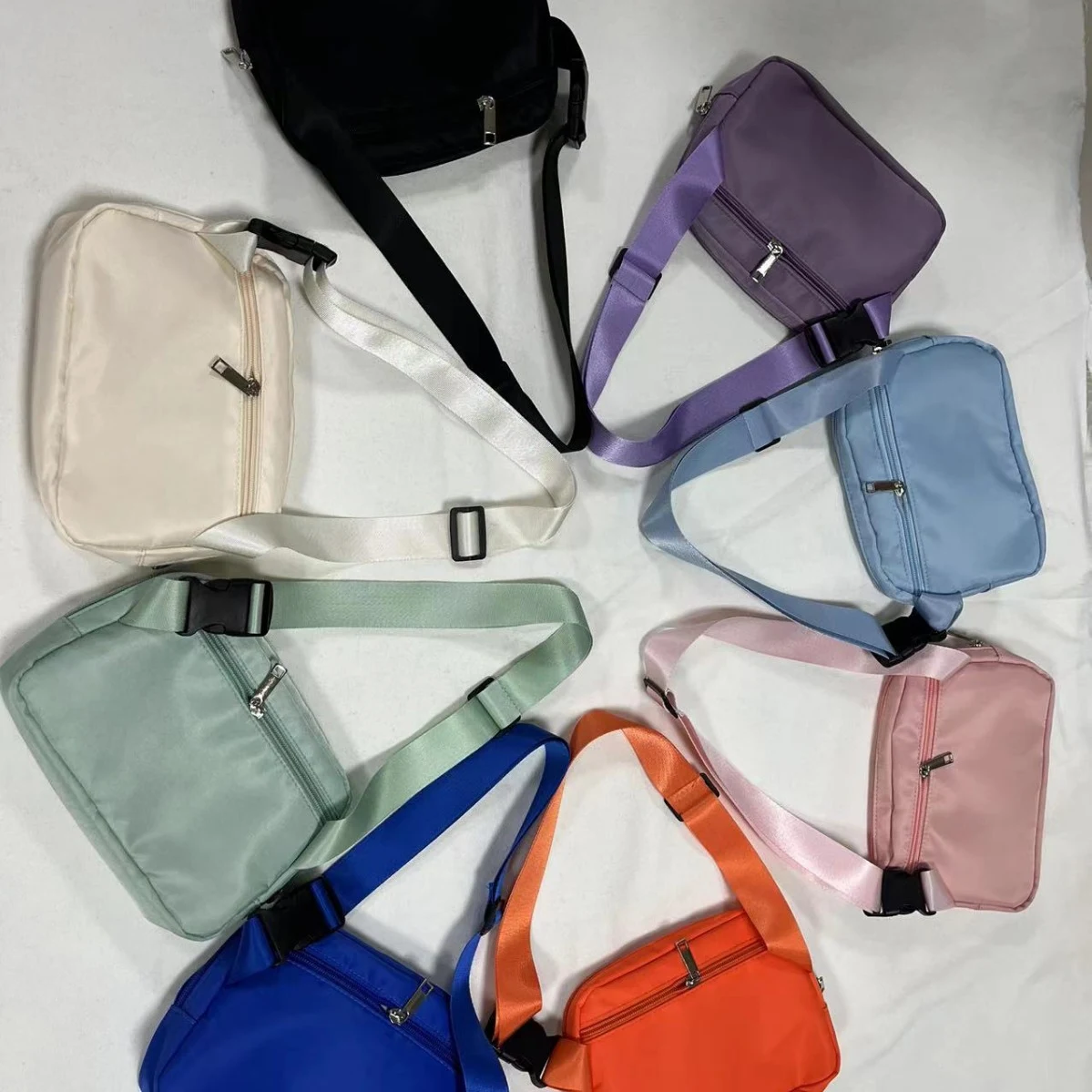 Nylon Lightweight Athletic Waist Pouch 1