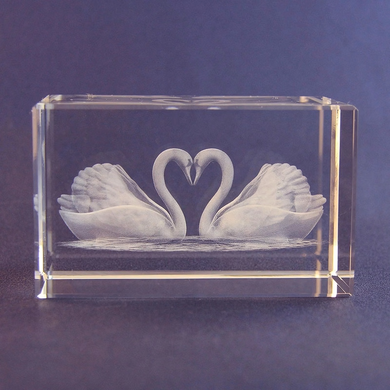 Crystal Swan Cube For Wedding