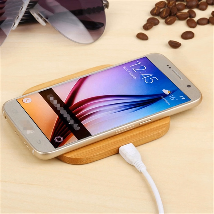 Bamboo Magnetic Wireless Charger