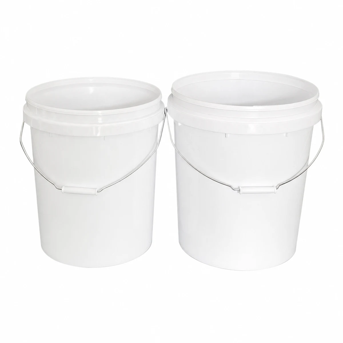 5 Gallon Plastic Bucket With Metal Handle 1