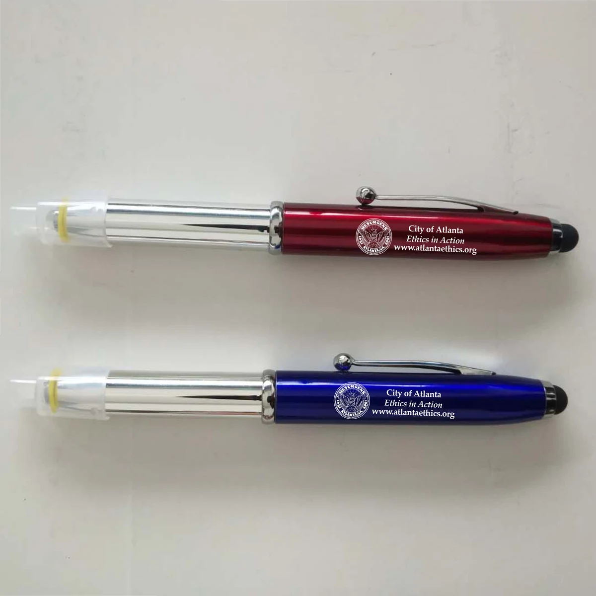 Stylus Pen with LED Flashlight 1