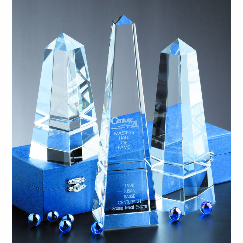10" Crystal Grooved Obelisk Award