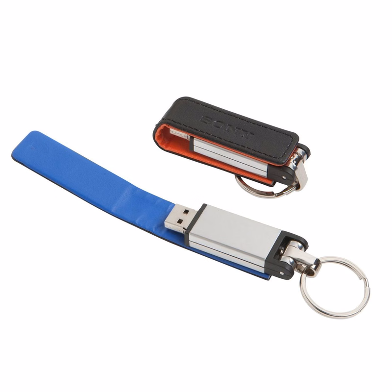 Roma Flash Drive w/ Key Chain Attachment (16 GB)