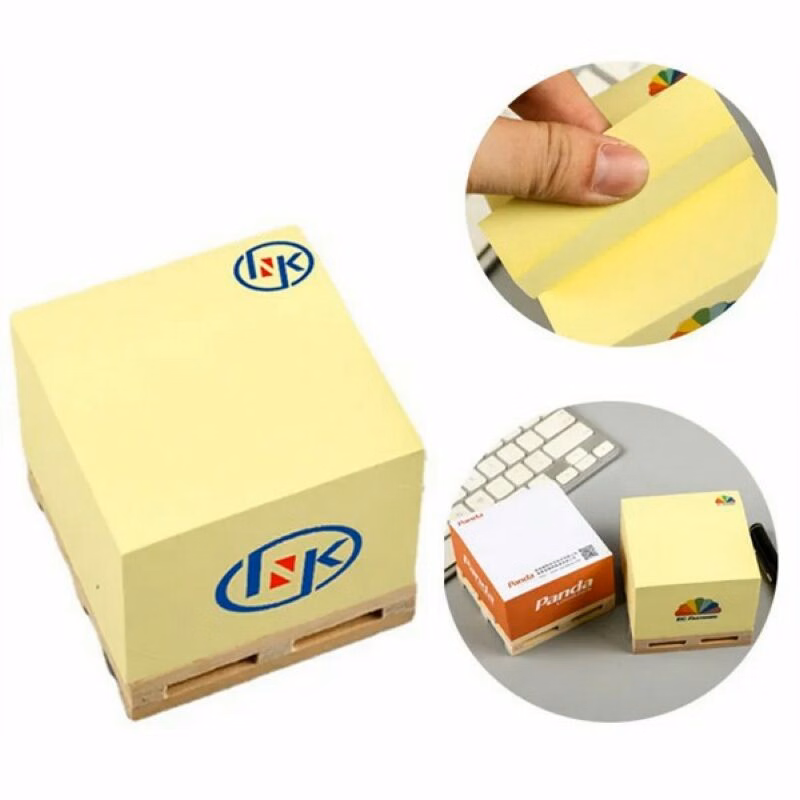 Sticky note cube with mini pallet