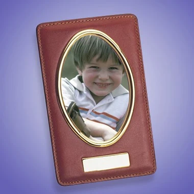 3 1/2" X 5" LEATHER & BRASS PHOTO FRAME 1