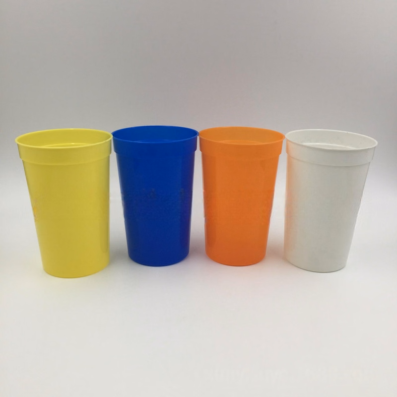 32OZ STADIUM CUPS