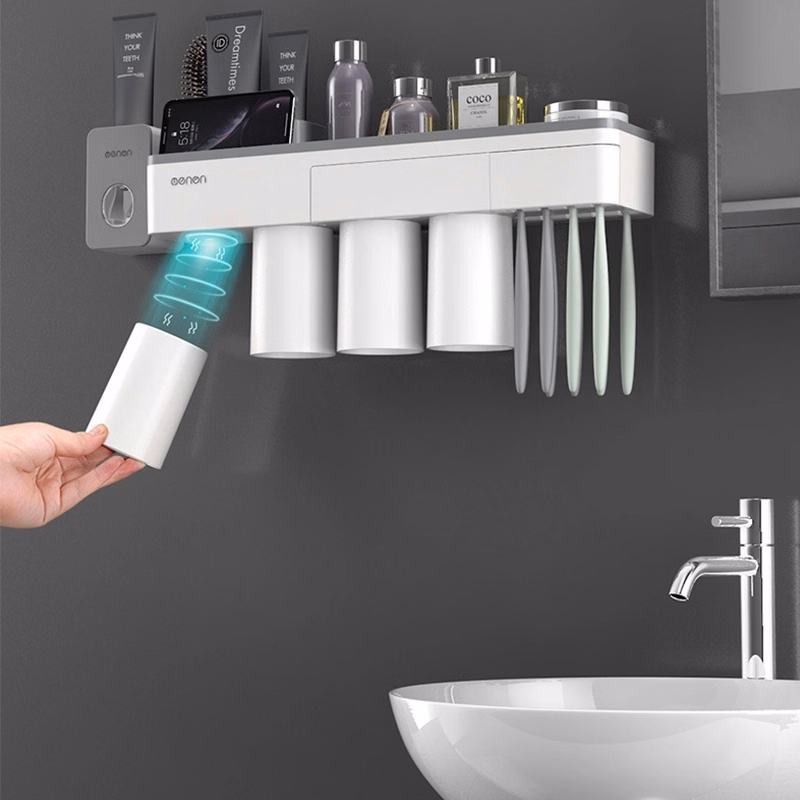 Space-saving toothbrush storage box