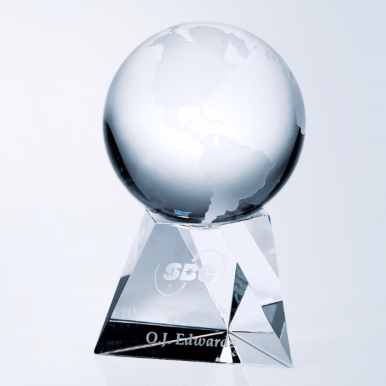 World Globe w/Tri-Base Optic Crystal Award - Medium