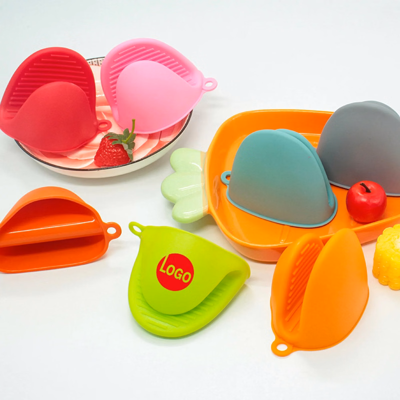 Silicone Oven Mitt Clips
