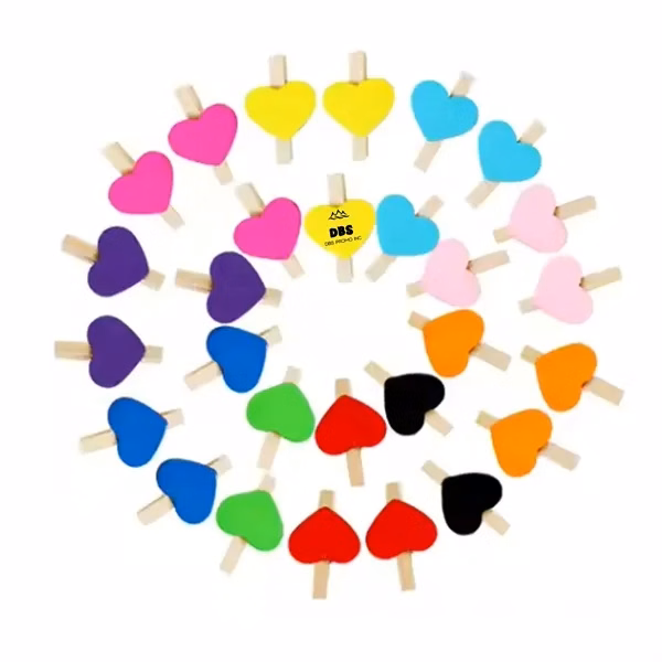 Cartoon Love Wood Clip
