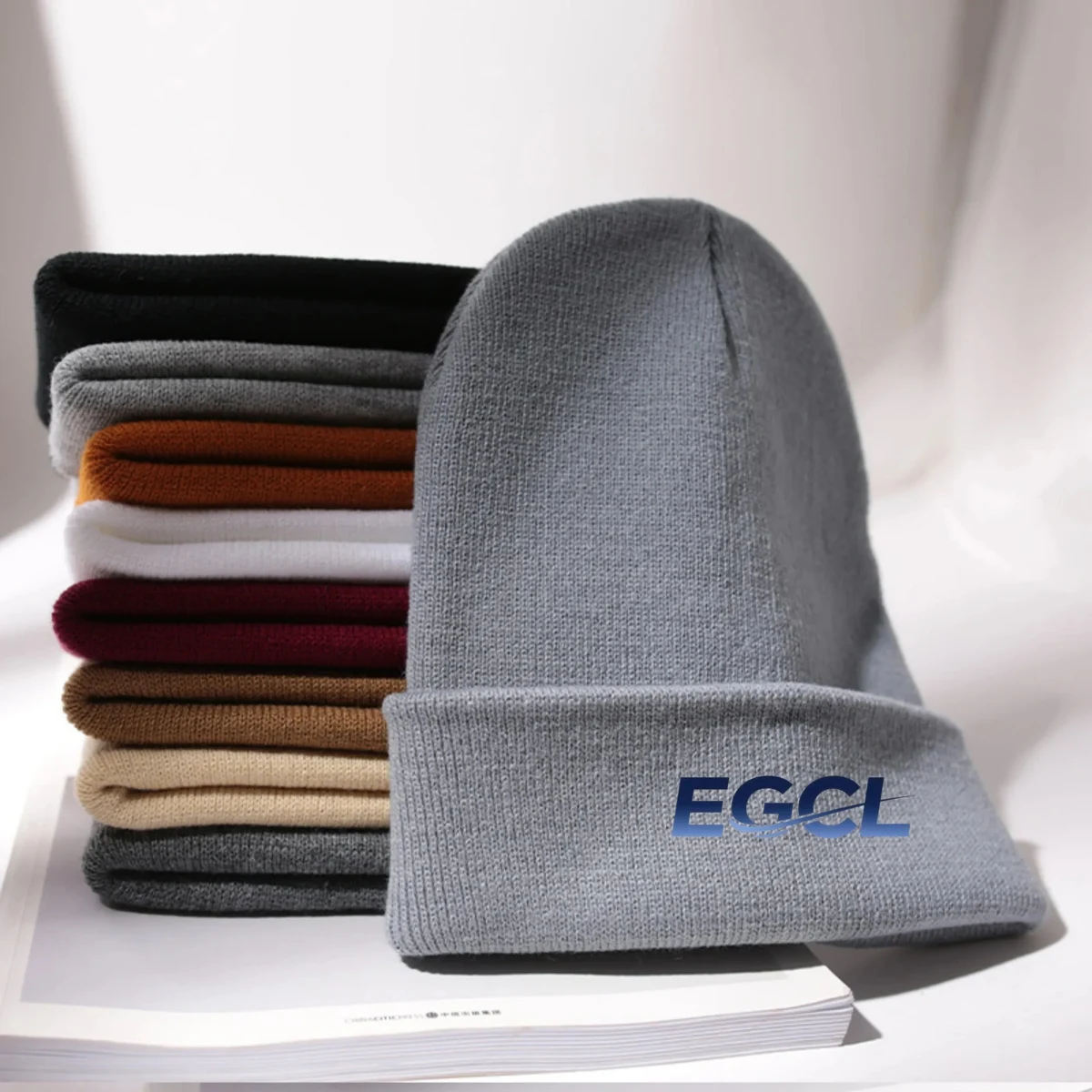 Embroidered solid color light plate knitted hat 1