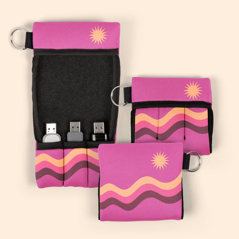 TRIPLE USB HOLDER