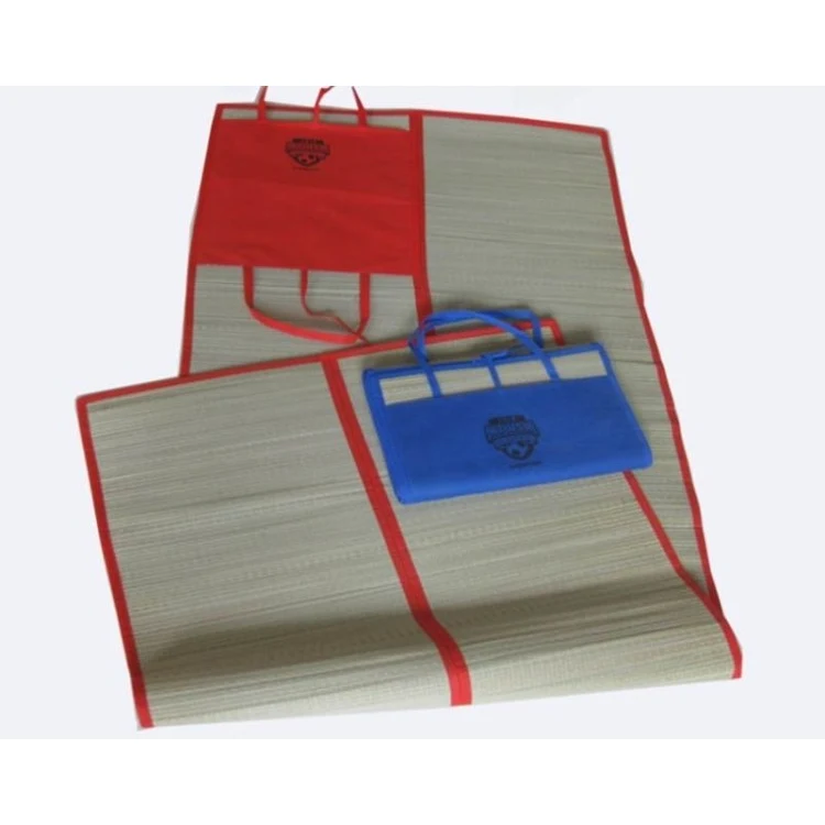 Foldable Flooring Straw Beach Mat with Carry Bag 1