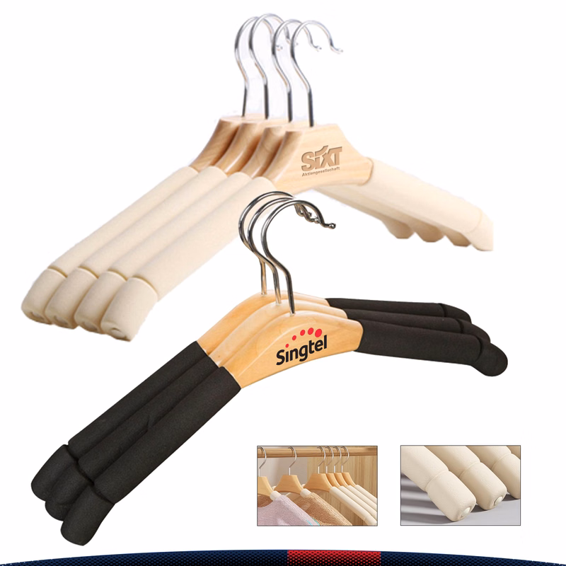 Pinop Wooden Hanger