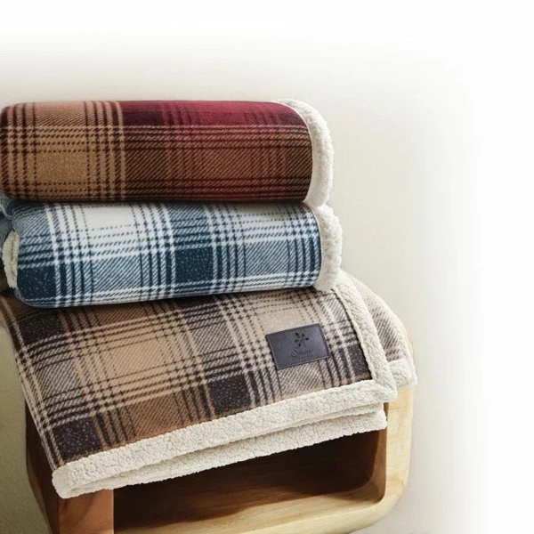 Cottage Plaid Throw 1