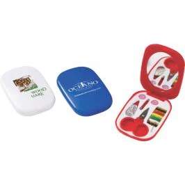 On-The-Go Sewing Kit w/Mirror 1