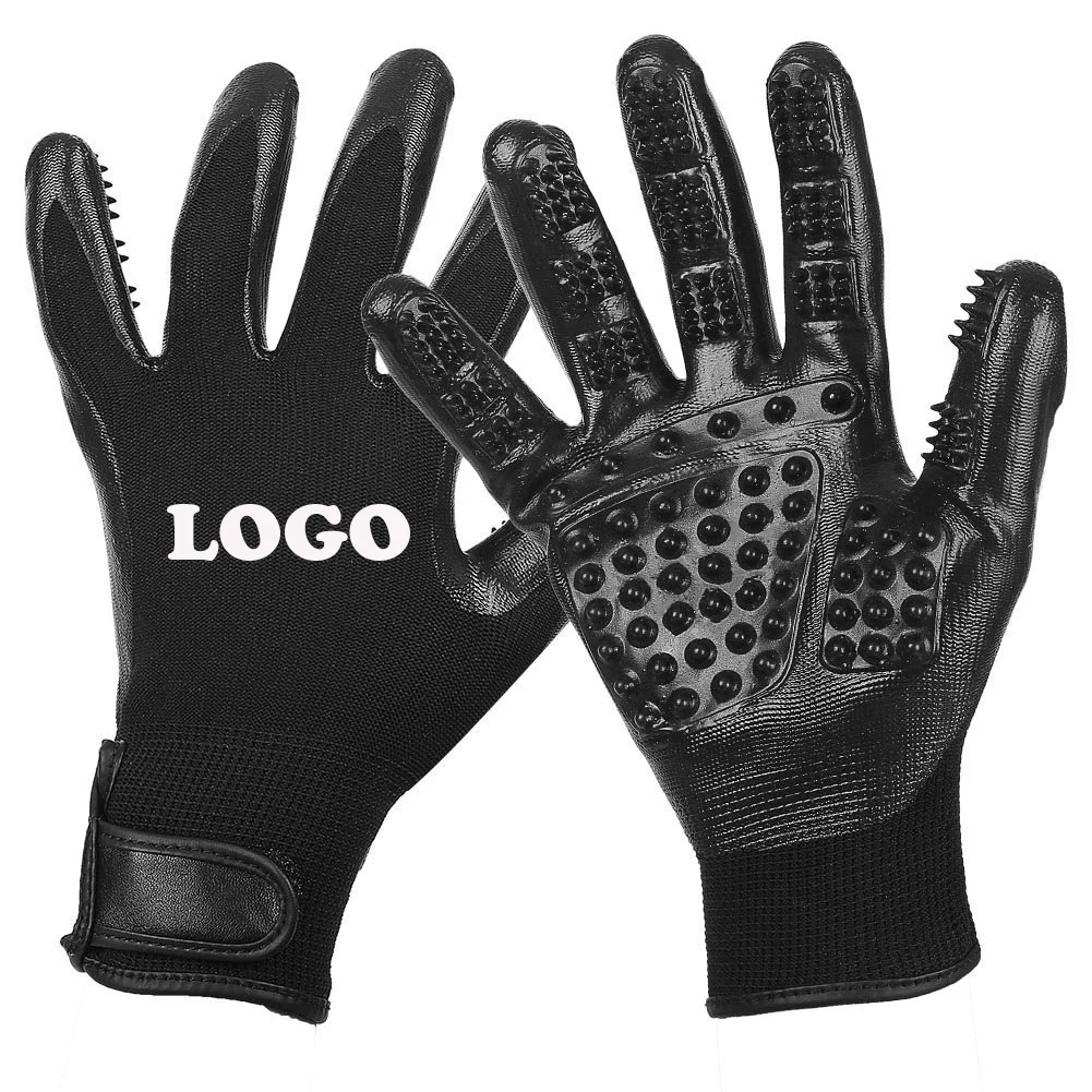 Pet Grooming Gloves Bathing & Brushes 1