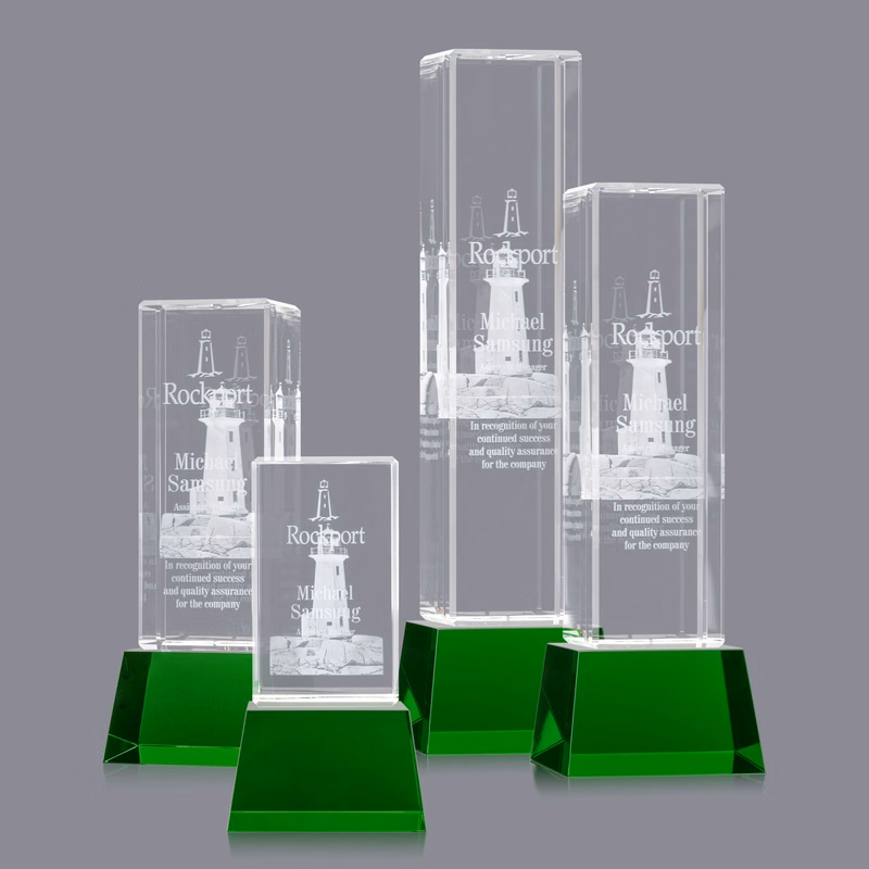 Robson 3D Award on Base - Green