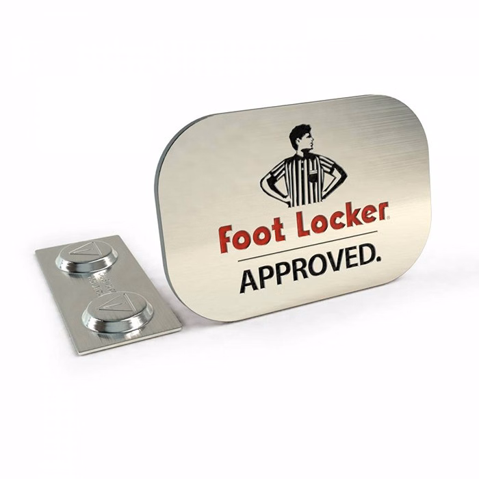 Custom Oval Name tag (1.5 x 1 in)