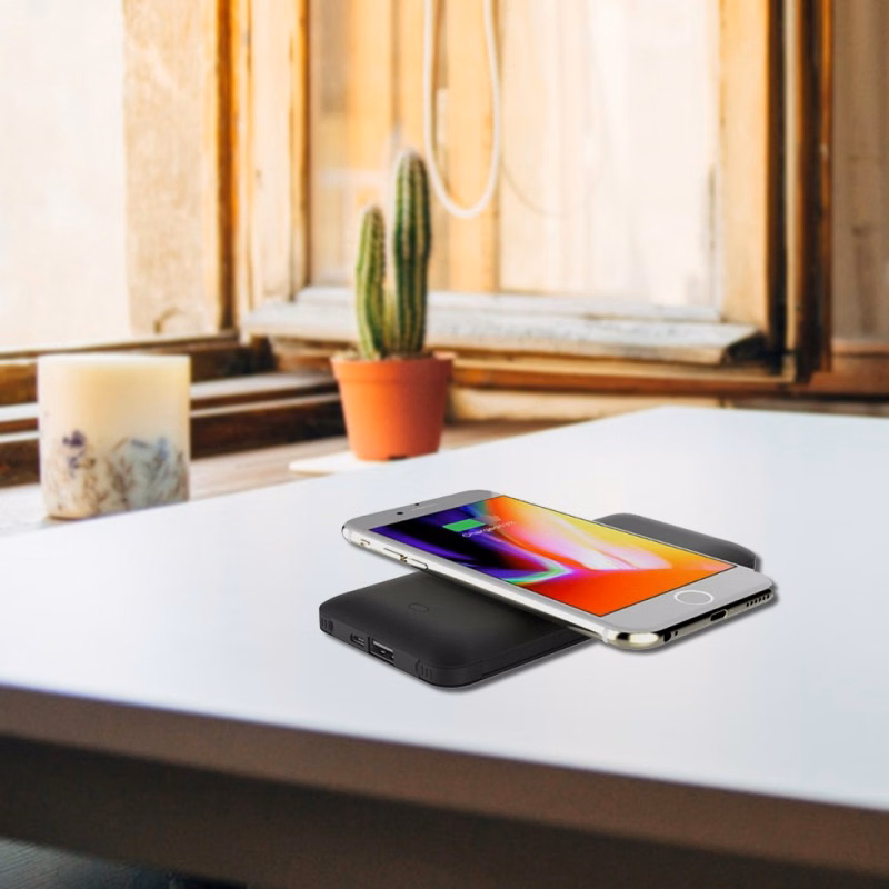 Chi-Charge Plus - 5,000 mAh Universal Power Bank with Wireless Charging