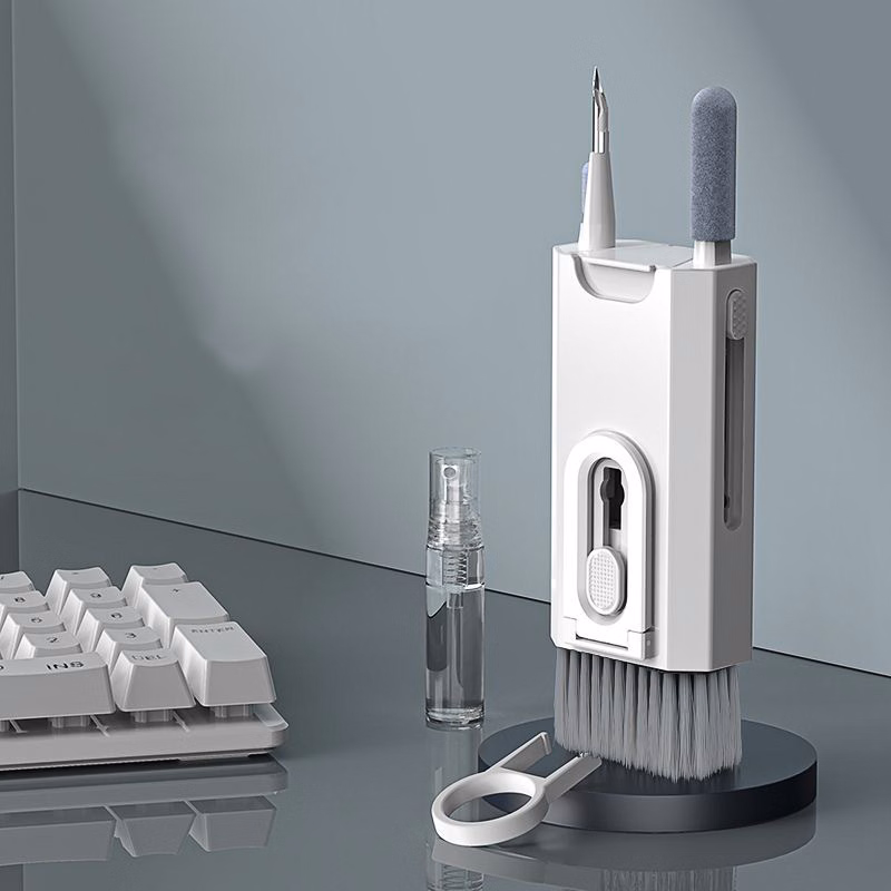 Multifunctional cleaning kit