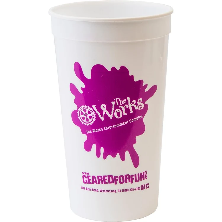 32 oz. Smooth Plastic Stadium Cup 1
