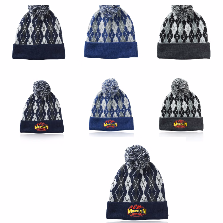 Diamond Pattern Knitted Pompom Beanie