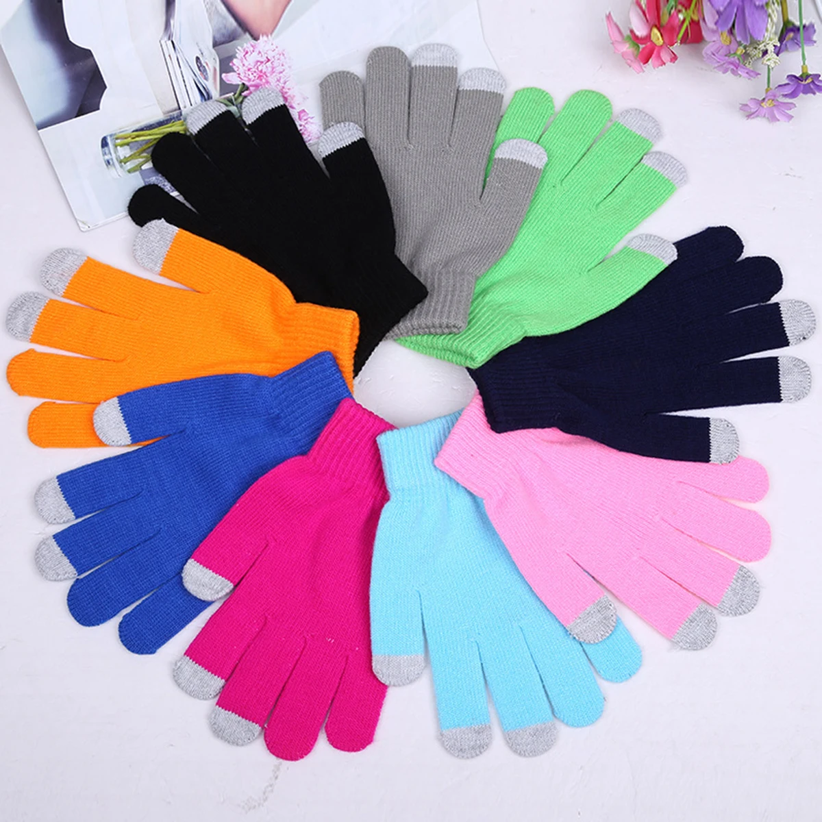 Windproof Touchscreen Knit Gloves 1