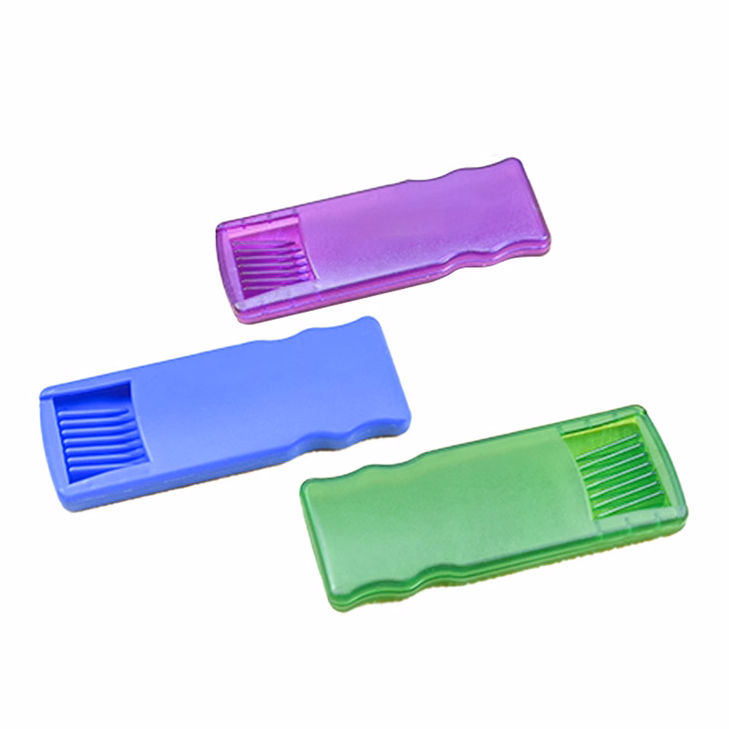 Bandage Dispenser with 5 Adhesive Plasters