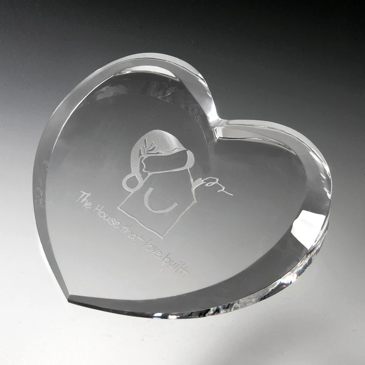 4-1/4" Heart Paperweight 1