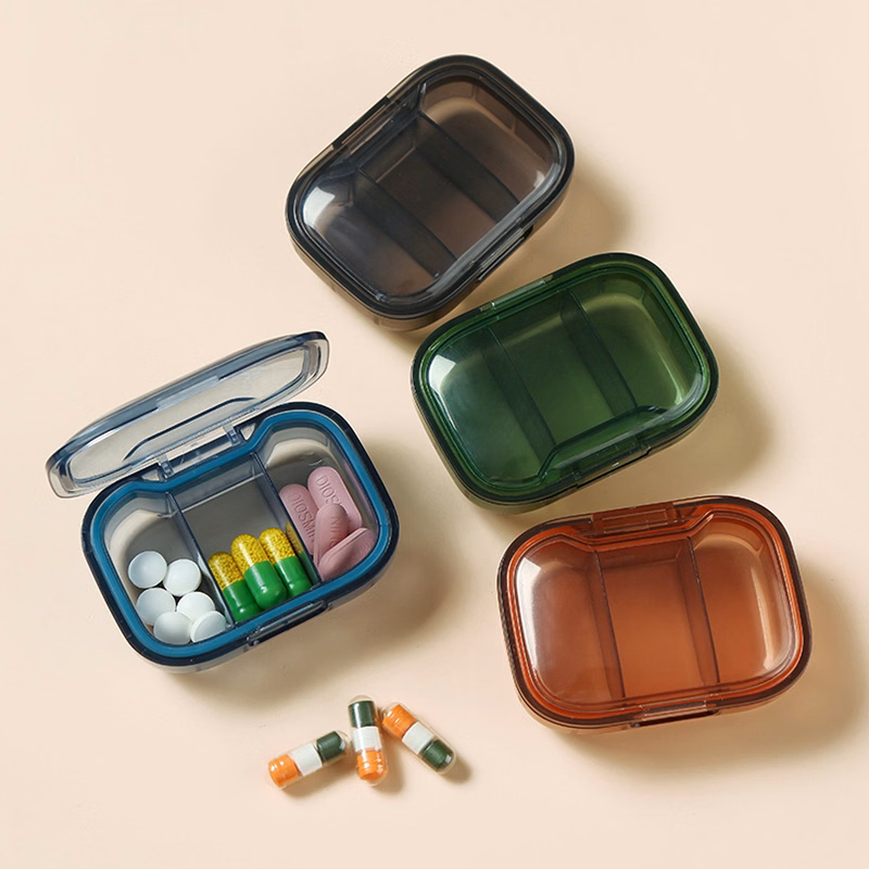 Portable Daily Pill and Vitamin Organizer