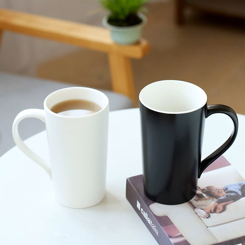 Matte Frosted Ceramic Mug With Lid And Spoon
