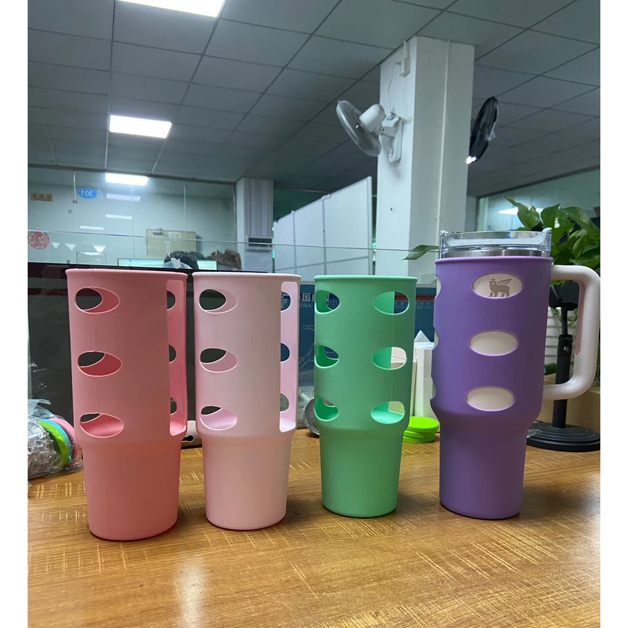 Water Bottle Sleeve for 30 oz Tumbler 1