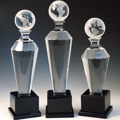 2 IN 1 BLACK/CLEAR CRYSTAL GLOBE TROPHY
