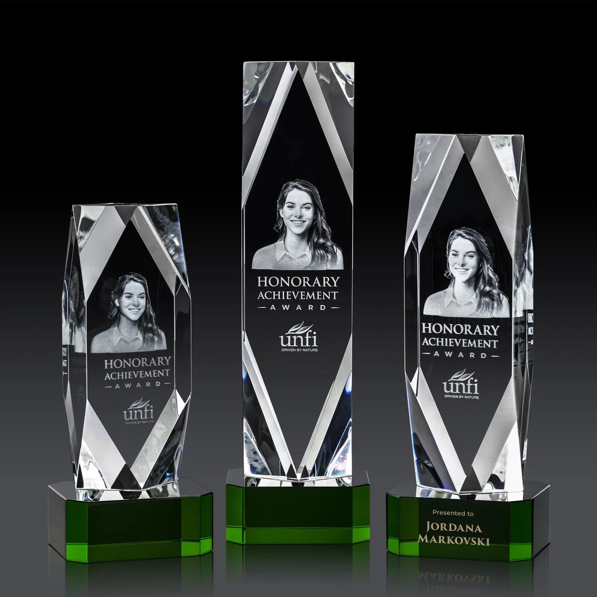 Delta 3D Award on Base - Green 1